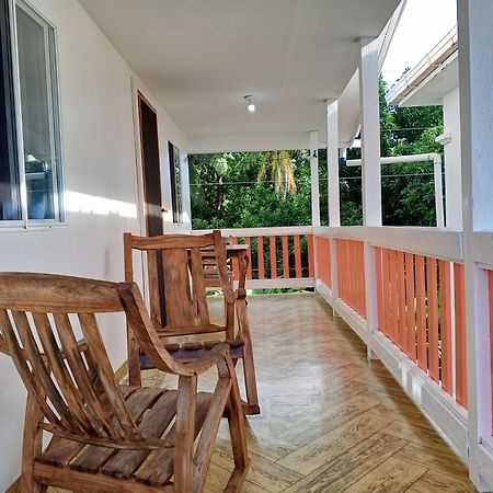 Christina'S Guest House Official Остров Литъл Корн Екстериор снимка