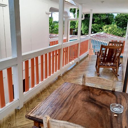 Christina'S Guest House Official Остров Литъл Корн Екстериор снимка