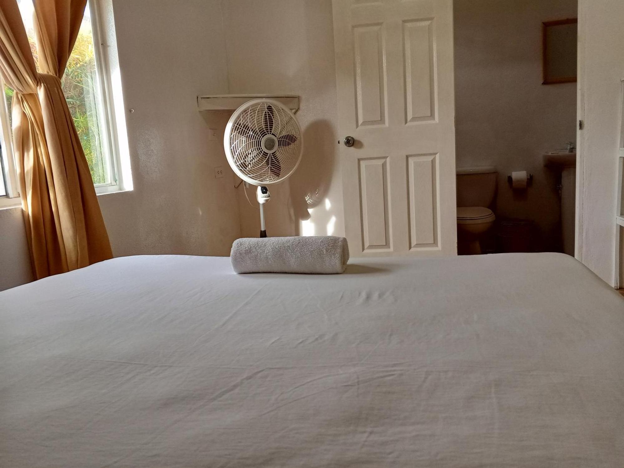 Christina'S Guest House Official Остров Литъл Корн Екстериор снимка