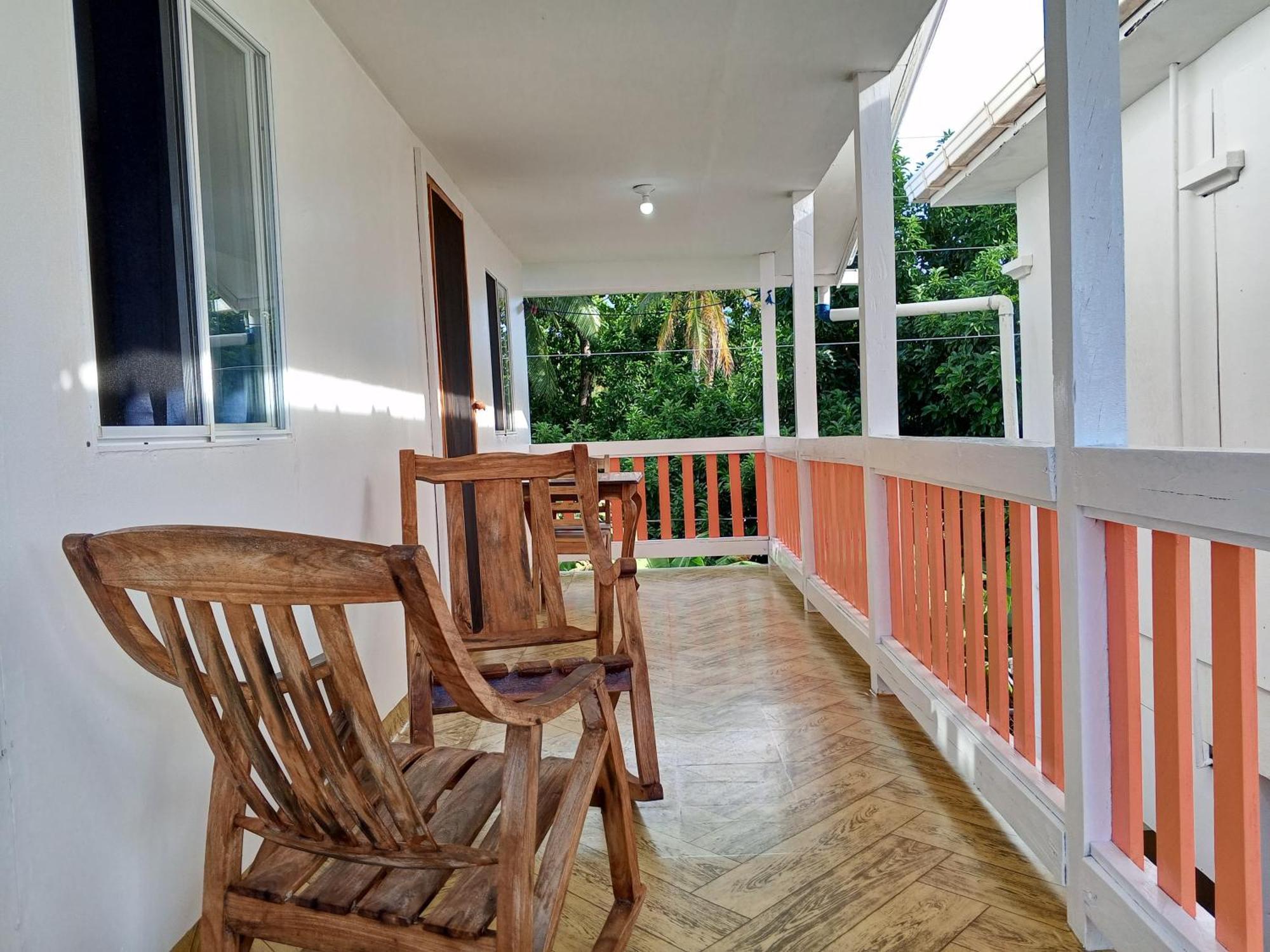 Christina'S Guest House Official Остров Литъл Корн Екстериор снимка