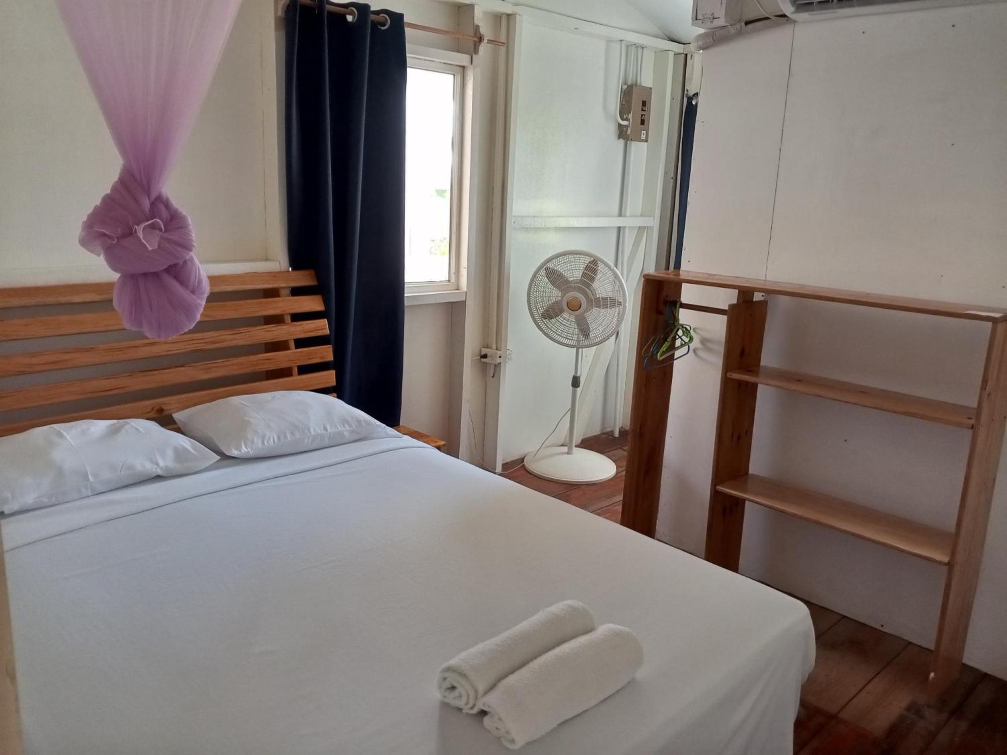 Christina'S Guest House Official Остров Литъл Корн Екстериор снимка