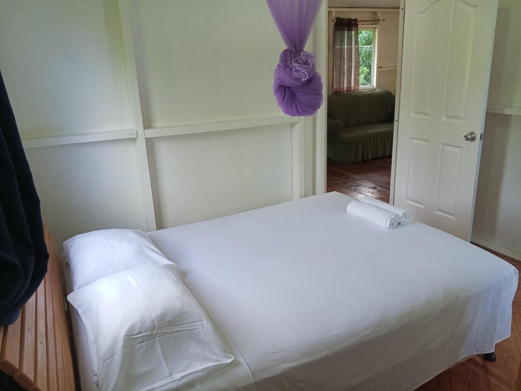 Christina'S Guest House Official Остров Литъл Корн Екстериор снимка