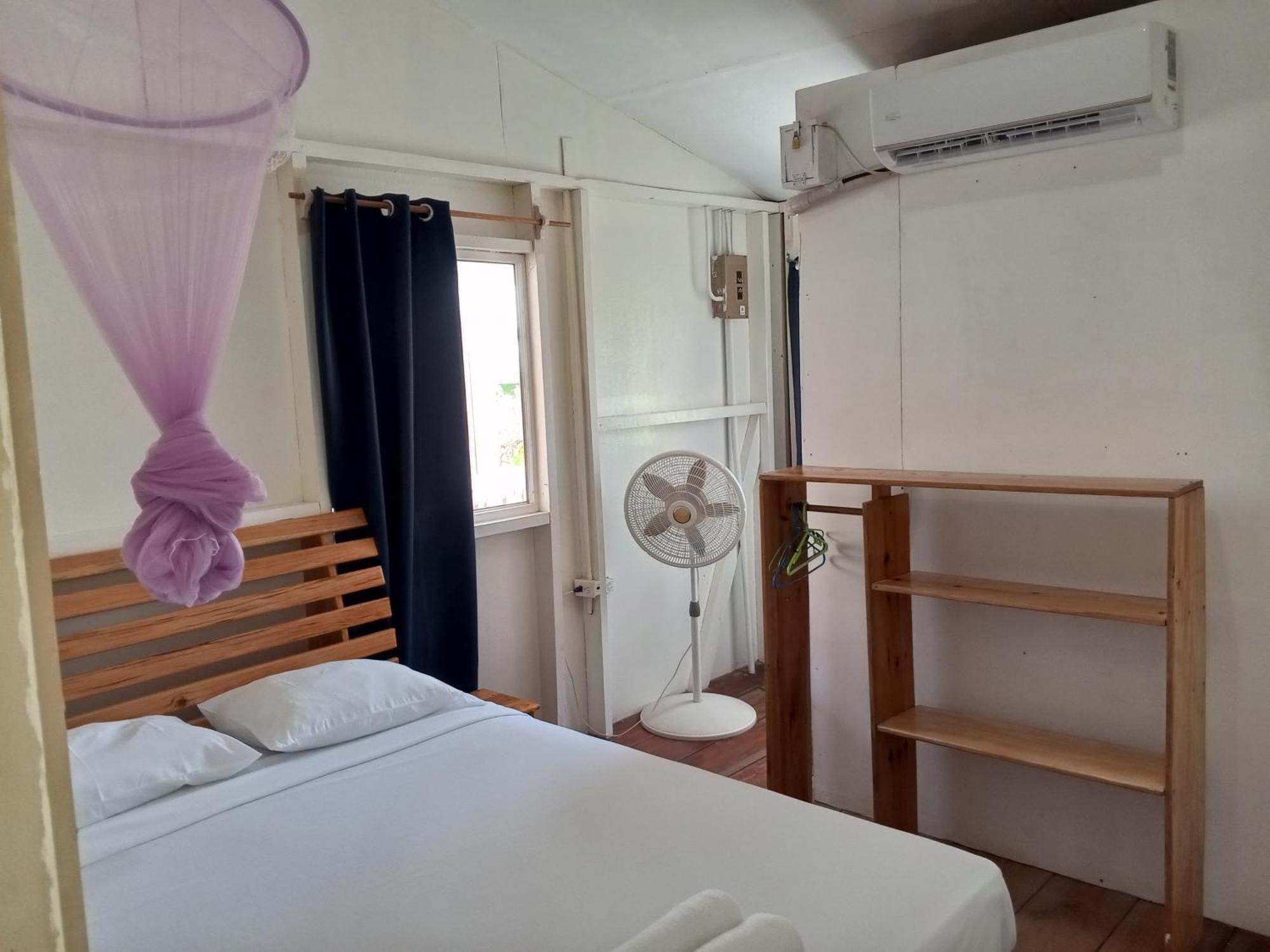 Christina'S Guest House Official Остров Литъл Корн Екстериор снимка