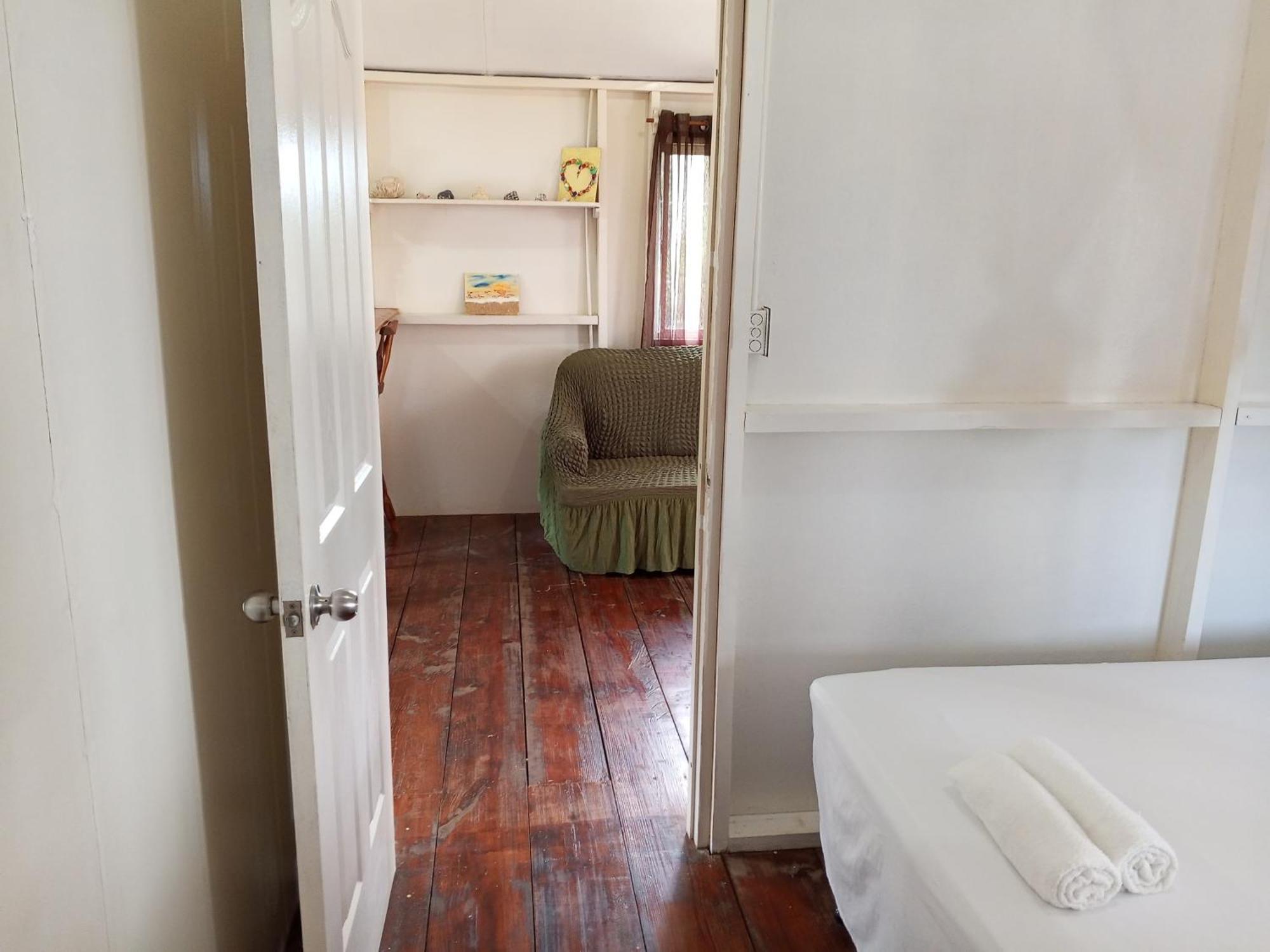 Christina'S Guest House Official Остров Литъл Корн Екстериор снимка