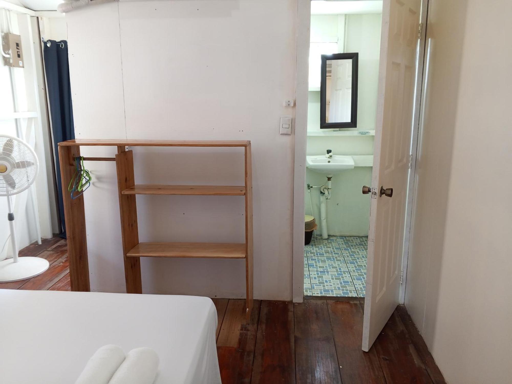 Christina'S Guest House Official Остров Литъл Корн Екстериор снимка
